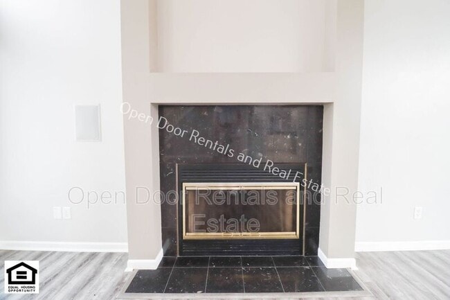 Building Photo - 8218 Fountainhead Dr