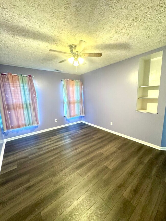 Building Photo - 2657 Christopher Farms Dr