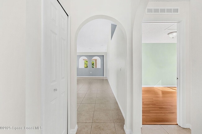 Building Photo - 2390 Savannah Blvd