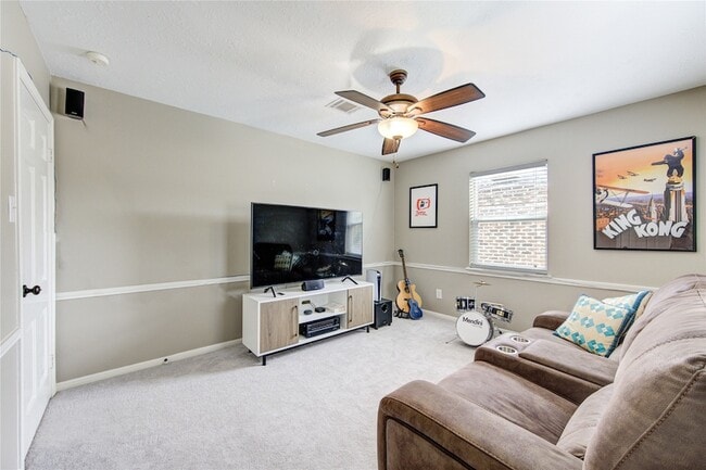 Building Photo - 15739 Fleetwood Oaks Dr