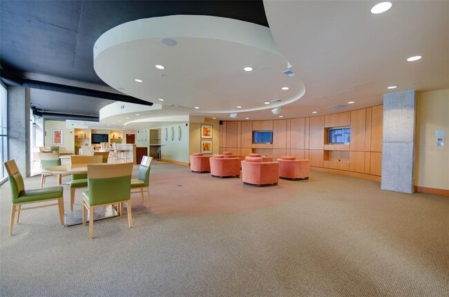 Building Photo - 155 S Court Ave