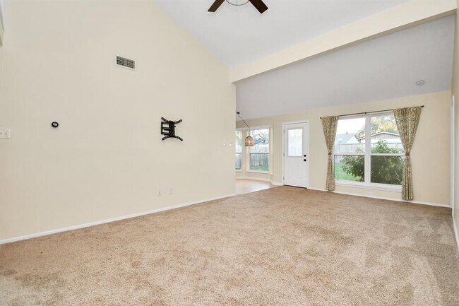Building Photo - 17107 Amber Ridge Dr