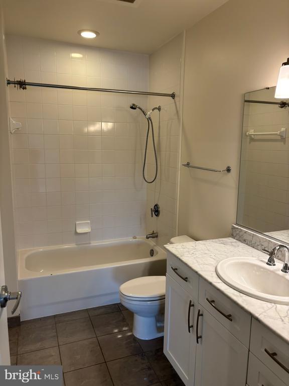 Building Photo - 4101 Albemarle St NW