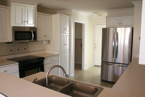 Building Photo - 1065 Waltons Pass