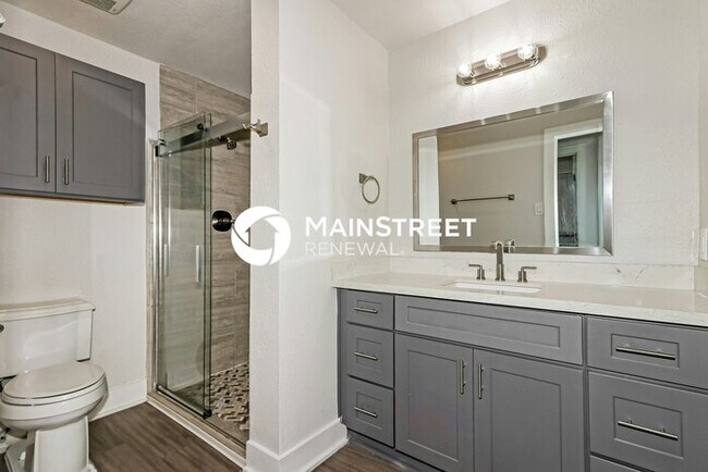 Building Photo - 3 Bedroom Pet-Friendly Home in Houston, TX with Main Street Renewal