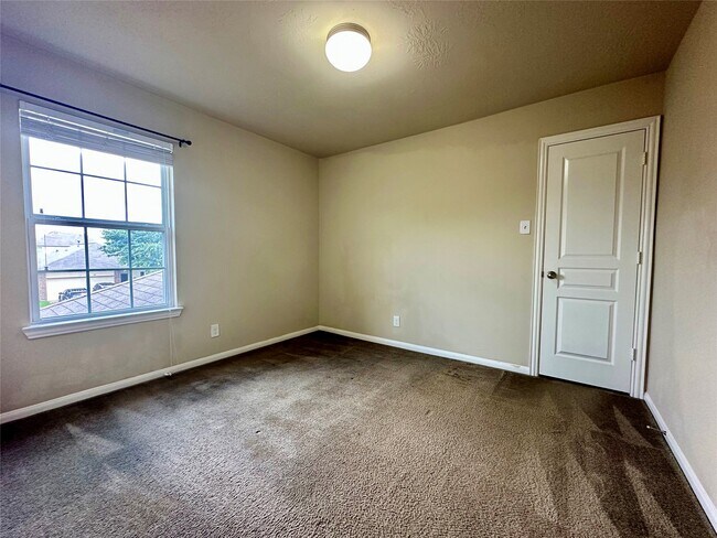 Building Photo - 11111 Kingsnorth Dr