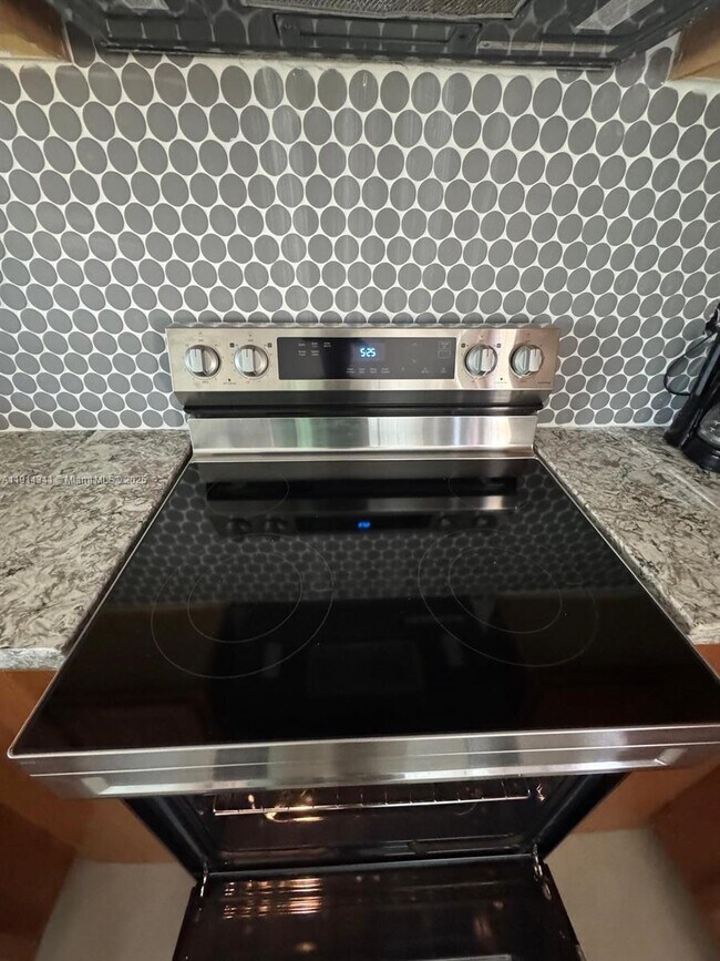 Building Photo - 235 Mentel Terrace