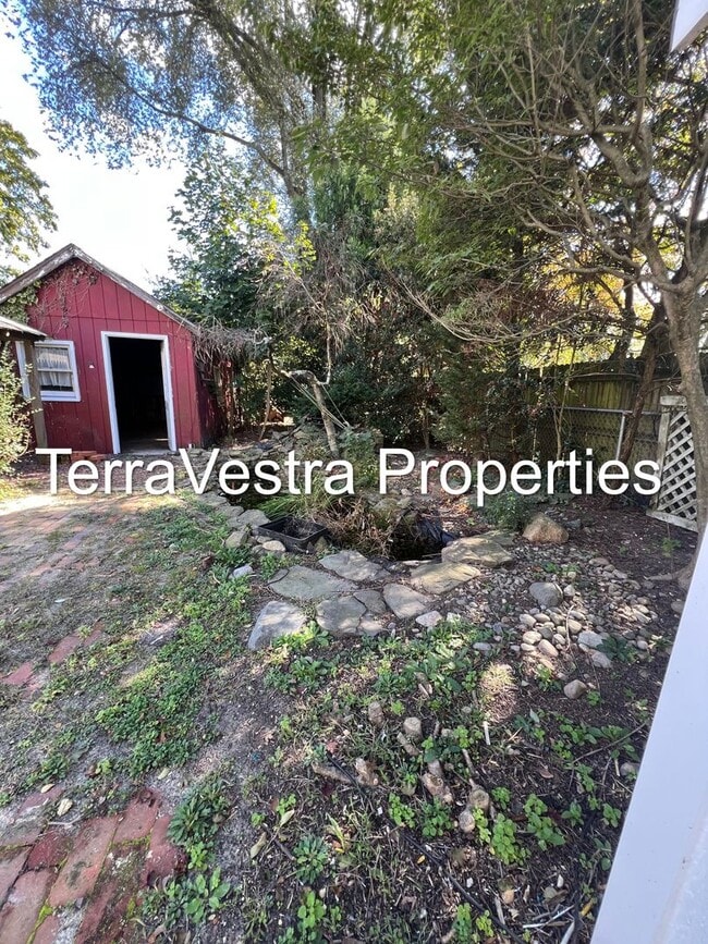 Building Photo - 3 Bed Single Family in Elmer! Eligible for...