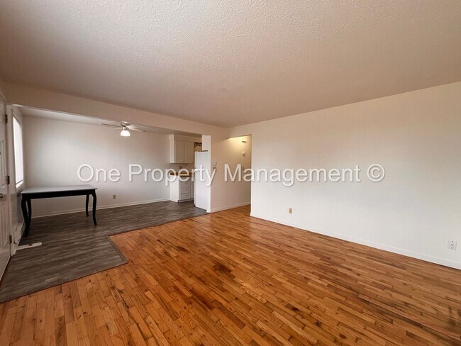Building Photo - 121 SE 98th Ave