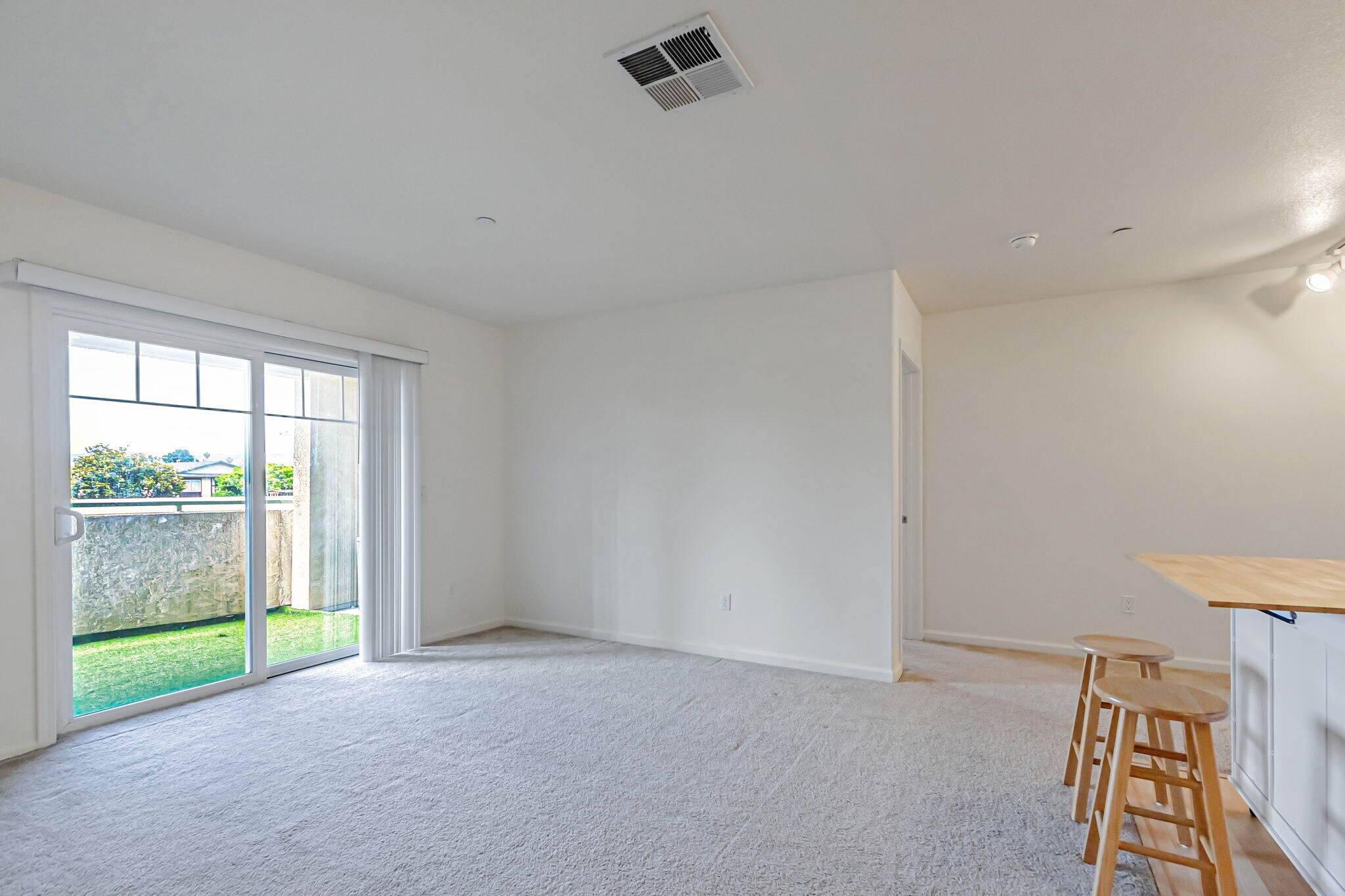 Building Photo - 3128 Loma Verde Dr