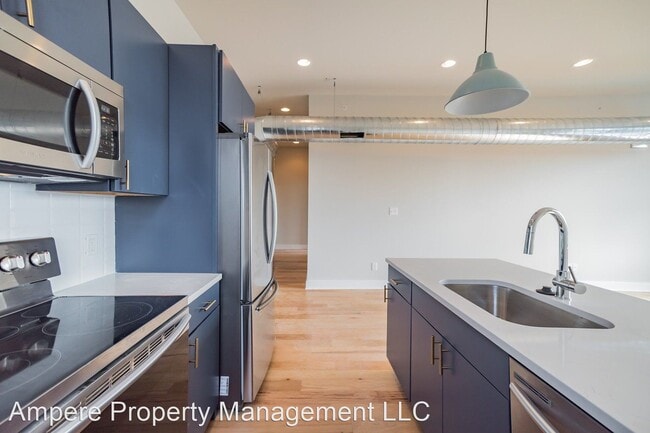 Building Photo - 5015 Warrington Ave