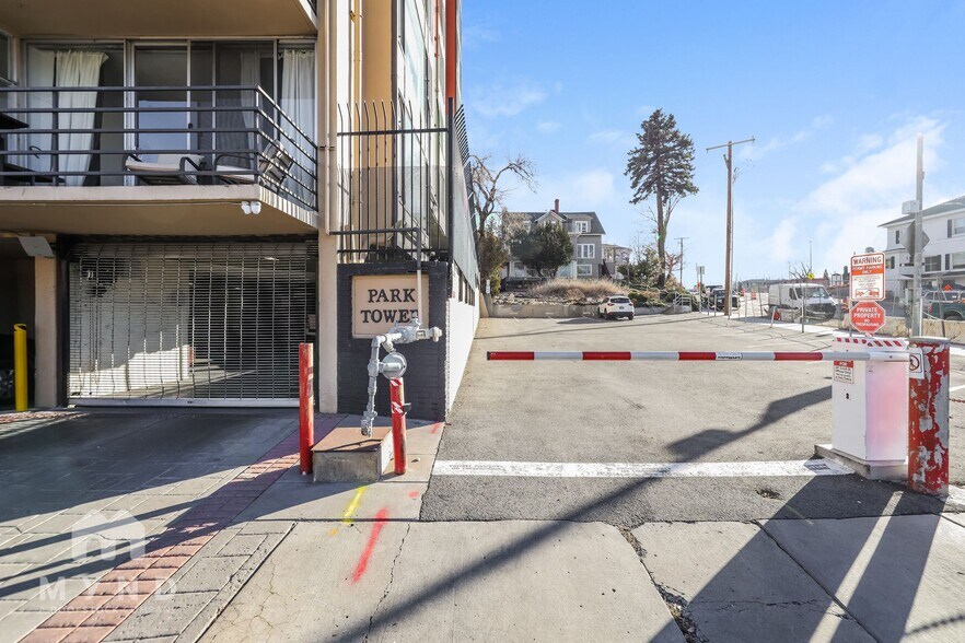 Building Photo - 280 Island Ave