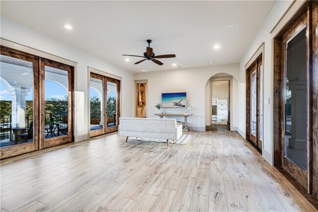 Building Photo - 3353 Tuscany Dr