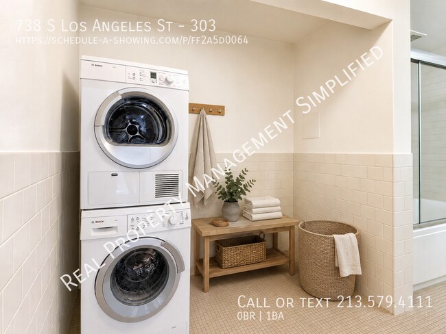 Building Photo - 738 S Los Angeles St