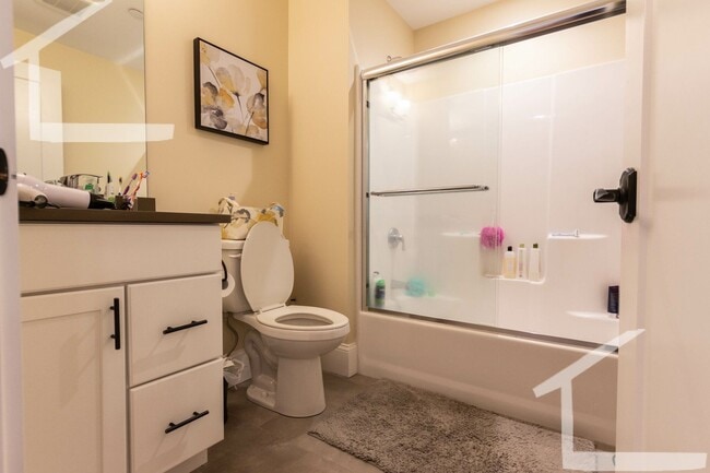 Building Photo - NO FEE!   NICE, RENOVATED BRIGHTON 3 BED/2 BATH FOR 9/1