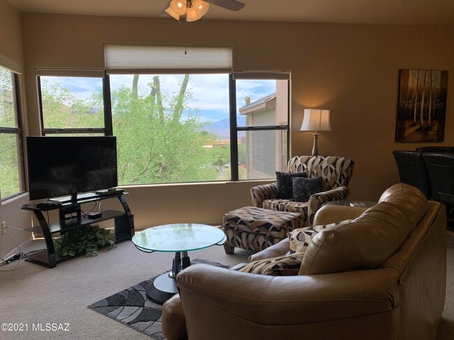 Building Photo - 6655 N Canyon Crest Dr
