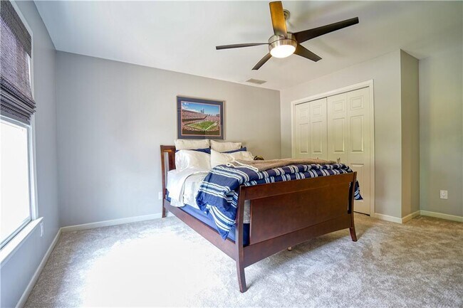 Building Photo - 958 Glenverness Dr