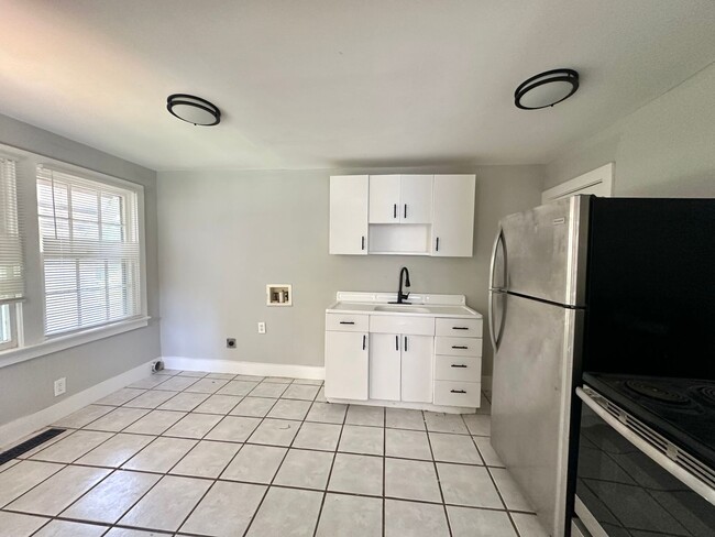 Building Photo - COMING FRIDAY!!!  Renovation Complete!   N...