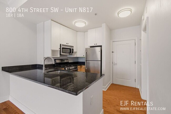 Building Photo - 800 4th St SW