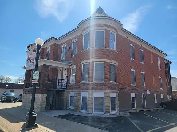 Building Photo - 620 King St