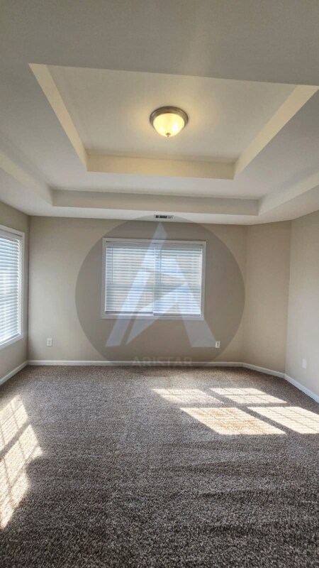 Building Photo - 2624 McGuire Dr