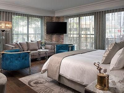 Ivey's hotel guestroom - 127 N Tryon St