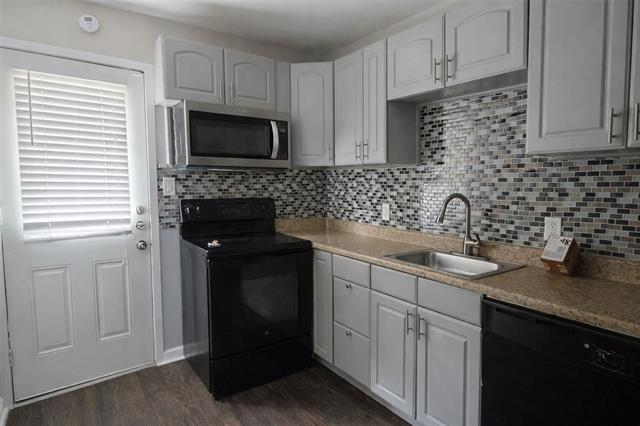 Building Photo - 4335 Cedar Springs Rd