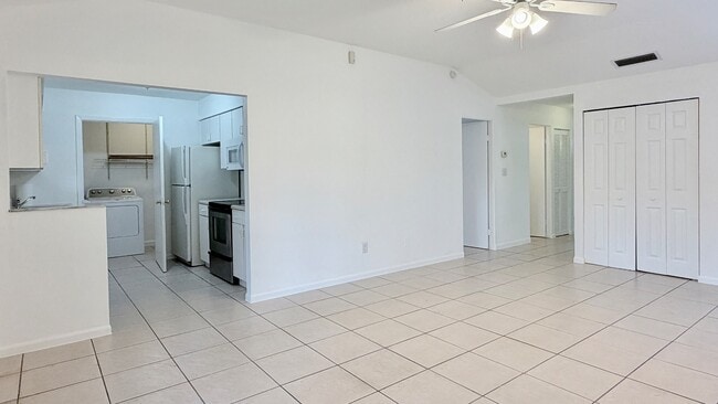 Building Photo - 301-302 Soldier Sq - 302 Soldier Sq