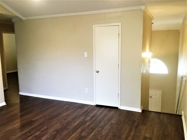 Building Photo - 2811 Copra Ln