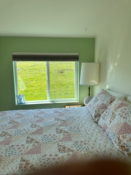 Building Photo - 3282 Happy Valley Rd