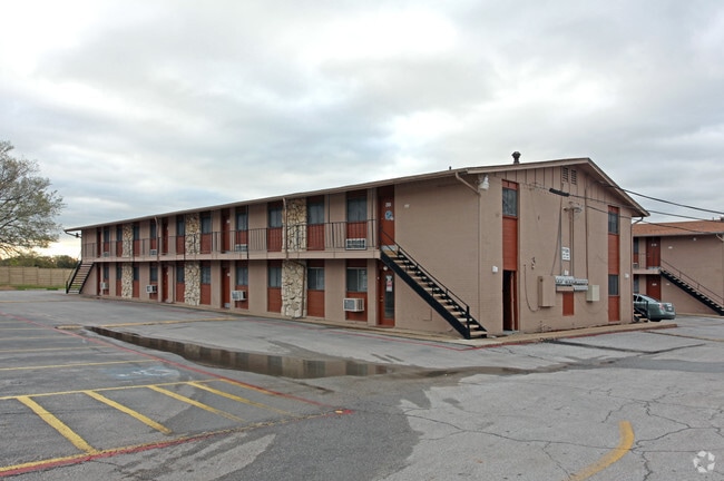 Primary Photo - Sun Valley Apartments