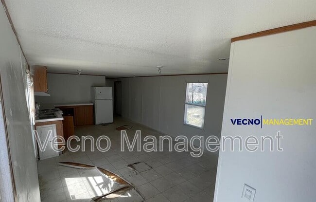 Building Photo - 4040 SW Military Dr