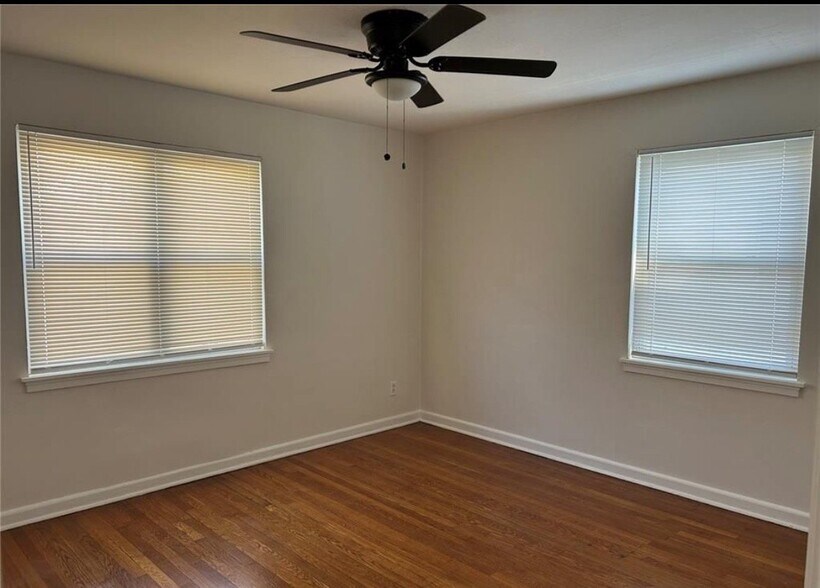 Building Photo - 9448 Harold Dr