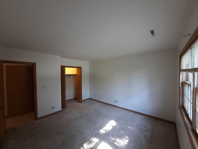 2nd Bedroom - 1450 Wing St