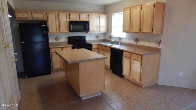 Building Photo - 9941 Marine Cir