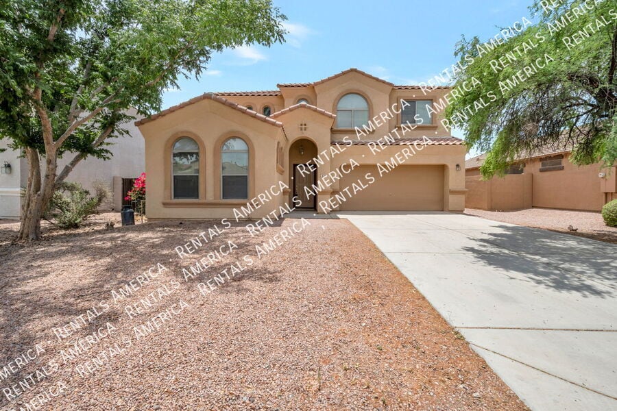 Building Photo - 629 E Saddle Way