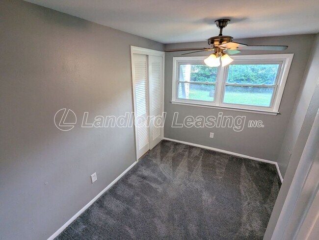 Building Photo - Updated Ranch Home in Sheffield Lake