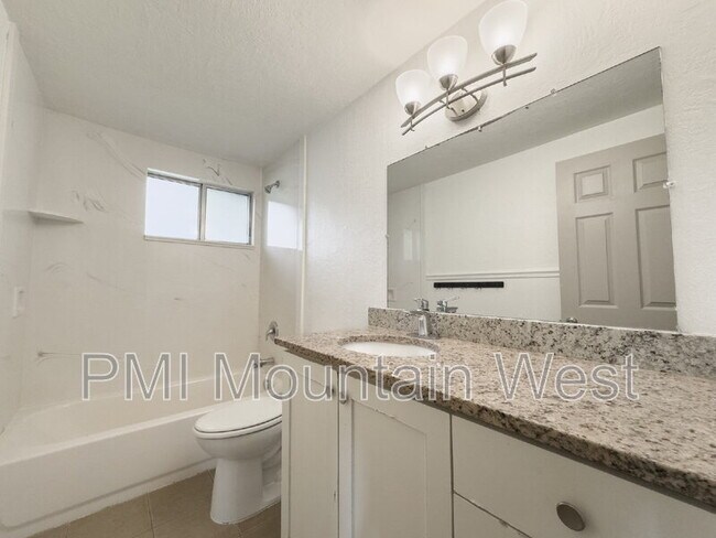 Building Photo - 400 S 350 W