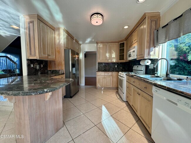 Building Photo - 3362 Blue Ridge Ct