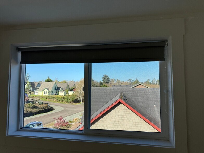 Building Photo - 1601 N 4th Ave