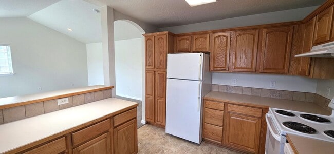 Building Photo - Beautiful Condo in Gilham