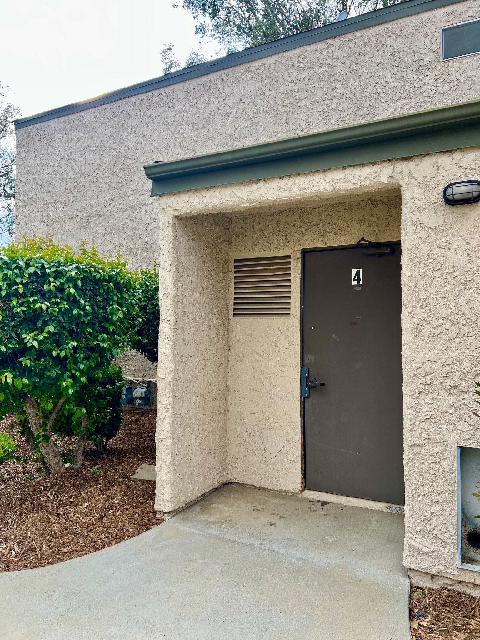 Building Photo - 24518 Nicklaus Dr