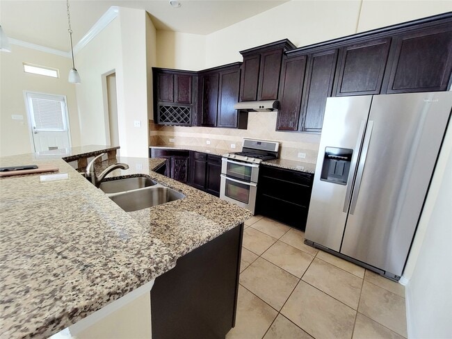 Building Photo - 9415 Harmony Lake Ln