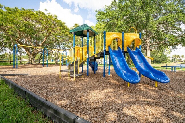 Building Photo - 2205 Telogia Ct