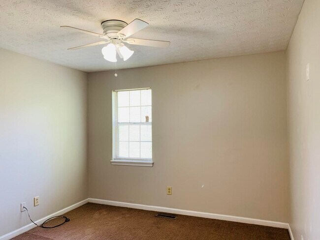 Building Photo - 314 Harwell Ave