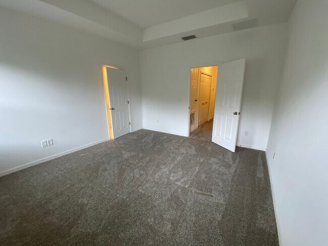 Building Photo - 3/2.5 Townhome near Orlando Airport