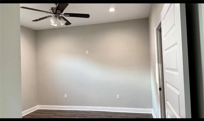 Building Photo - 7935 Read Blvd