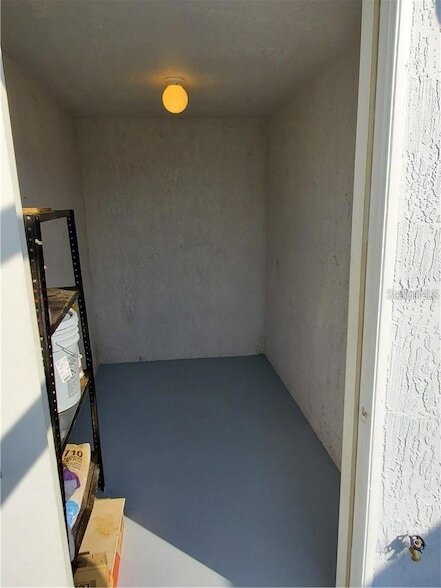 Building Photo - 1108 Apple Terrace