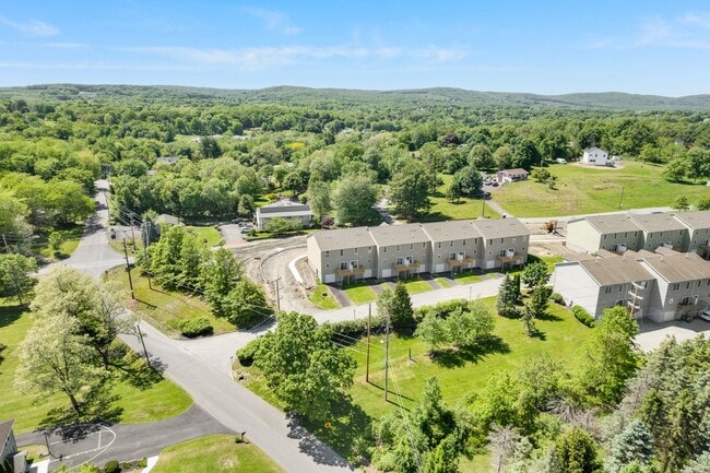 Building Photo - 75 Hudson Cir