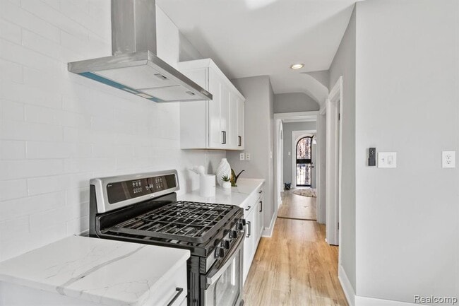 Building Photo - 16509 Northlawn St